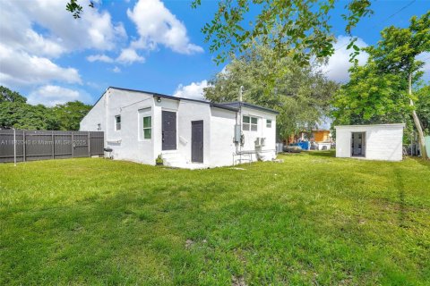 Купить виллу или дом в Майами, Флорида 3 спальни, 152.36м2, № 1930451 - фото 15