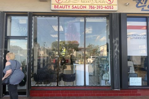 Commercial property in Miami, Florida № 1939777 - photo 3