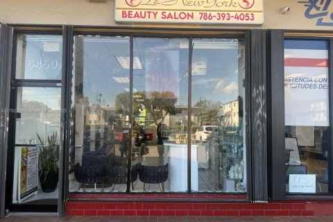 Propiedad comercial en venta en Miami, Florida № 1939777 - foto 4