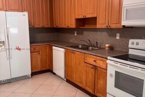 Appartement à louer à North Miami Beach, Floride: 4 chambres, 156.08 m2 № 1993281 - photo 7