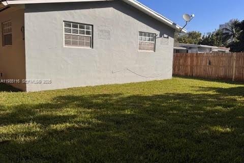 Appartement à louer à North Miami Beach, Floride: 4 chambres, 156.08 m2 № 1993281 - photo 3