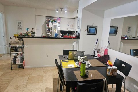 Condo à Aventura, Floride, 2 chambres № 2080385