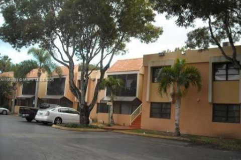Condominio en venta en Miami, Florida, 1 dormitorio, 79.34 m2 № 1888956 - foto 19
