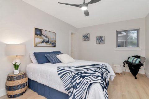 Casa en venta en Saint Petersburg, Florida, 3 dormitorios, 178.19 m2 № 1914779 - foto 19