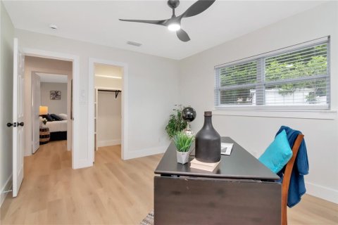 Casa en venta en Saint Petersburg, Florida, 3 dormitorios, 178.19 m2 № 1914779 - foto 24