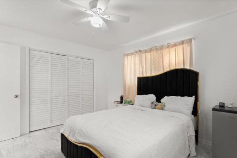 House in Daytona Beach, Florida 3 bedrooms, 134.52 sq.m. № 1643186 - photo 20