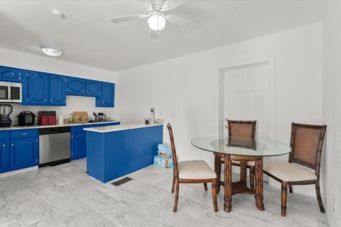 House in Daytona Beach, Florida 3 bedrooms, 134.52 sq.m. № 1643186 - photo 14