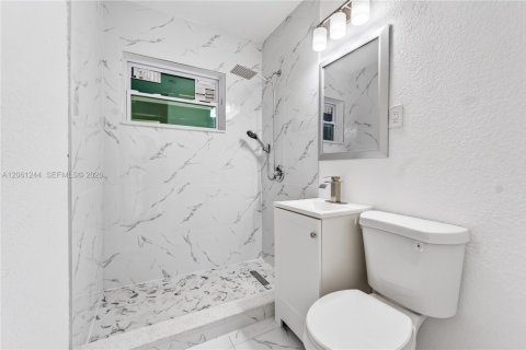 Casa en venta en Fort Lauderdale, Florida, 3 dormitorios № 2185578 - foto 18