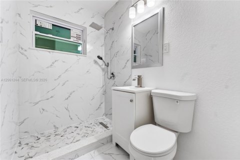 Casa en venta en Fort Lauderdale, Florida, 3 dormitorios № 2185578 - foto 17