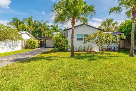 Casa en venta en Fort Lauderdale, Florida, 3 dormitorios № 2185578 - foto 2