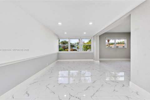 Casa en venta en Fort Lauderdale, Florida, 3 dormitorios № 2185578 - foto 16