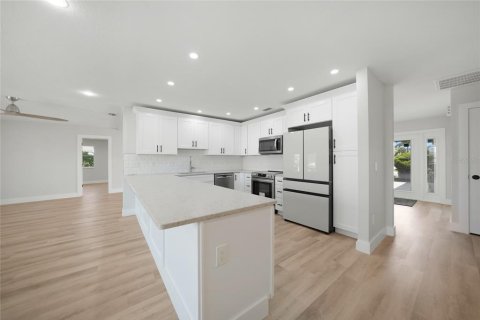 Villa ou maison à vendre à Punta Gorda, Floride: 3 chambres, 214.05 m2 № 1624672 - photo 11