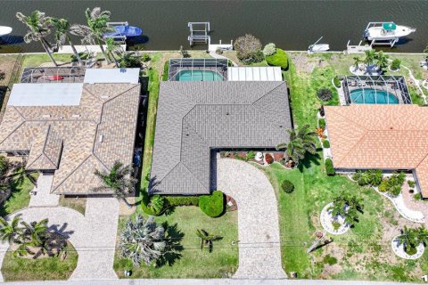 Villa ou maison à vendre à Punta Gorda, Floride: 3 chambres, 214.05 m2 № 1624672 - photo 3