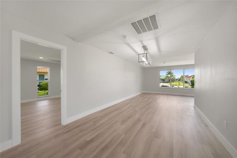 Villa ou maison à vendre à Punta Gorda, Floride: 3 chambres, 214.05 m2 № 1624672 - photo 14