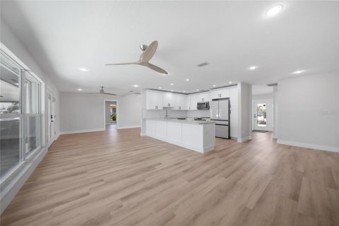 Villa ou maison à vendre à Punta Gorda, Floride: 3 chambres, 214.05 m2 № 1624672 - photo 10