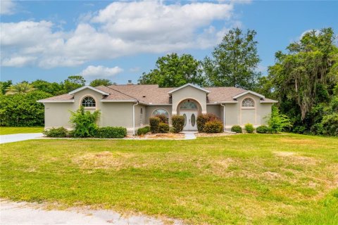 Casa en Ocala, Florida 3 dormitorios, 216.09 m2 № 2109871