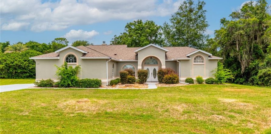 Casa en Ocala, Florida 3 dormitorios, 216.09 m2 № 2109871