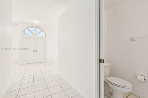 Villa ou maison à vendre à Pembroke Pines, Floride: 3 chambres, 200.11 m2 № 1994768 - photo 14