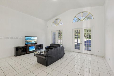 Villa ou maison à vendre à Pembroke Pines, Floride: 3 chambres, 200.11 m2 № 1994768 - photo 25