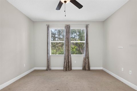 Townhouse in Tampa, Florida 4 bedrooms, 226.03 sq.m. № 2384104 - photo 20