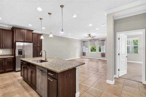 Townhouse in Tampa, Florida 4 bedrooms, 226.03 sq.m. № 2384104 - photo 6