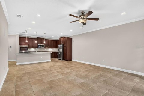 Townhouse in Tampa, Florida 4 bedrooms, 226.03 sq.m. № 2384104 - photo 7