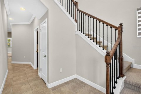 Townhouse in Tampa, Florida 4 bedrooms, 226.03 sq.m. № 2384104 - photo 3
