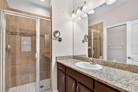 Townhouse in Tampa, Florida 4 bedrooms, 226.03 sq.m. № 2384104 - photo 22
