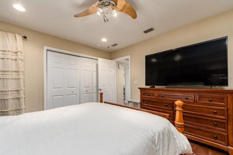 Condo in Clearwater, Florida, 2 bedrooms № 2369536 - photo 23