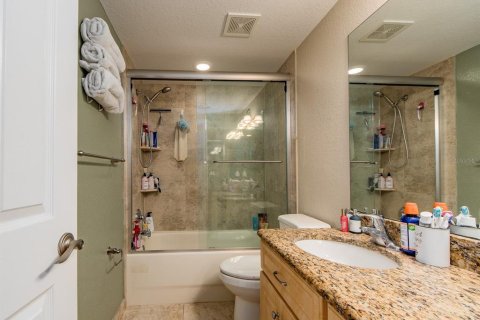 Condo in Clearwater, Florida, 2 bedrooms № 2369536 - photo 21