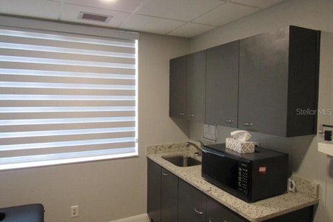 Commercial property in Ormond Beach, Florida 151.62 sq.m. № 1534902 - photo 11