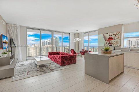 Hotel en venta en Hollywood, Florida, 2 dormitorios, 99.87 m2 № 1702966 - foto 24