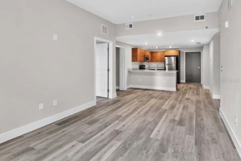 Condo in Orlando, Florida, 3 bedrooms  № 2283750 - photo 3