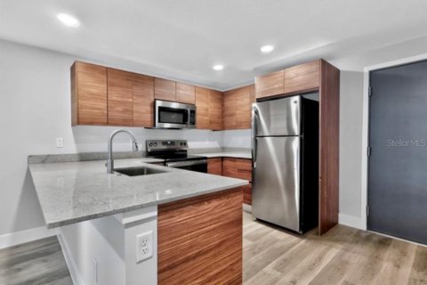 Condo in Orlando, Florida, 3 bedrooms  № 2283750 - photo 4