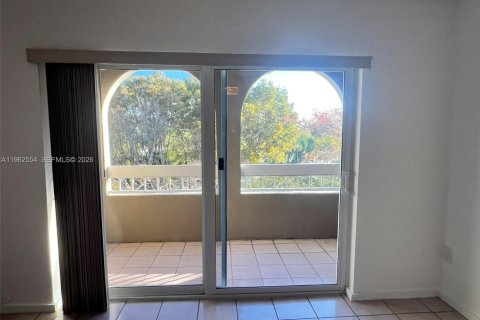 Copropriété à louer à Miami, Floride: 1 chambre, 66.15 m2 № 2025749 - photo 30