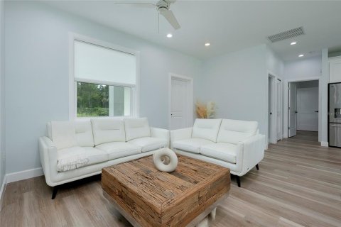 Casa en venta en Port Charlotte, Florida, 3 dormitorios, 108.32 m2 № 1524323 - foto 9
