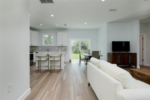 Casa en venta en Port Charlotte, Florida, 3 dormitorios, 108.32 m2 № 1524323 - foto 4