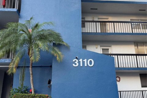 Copropriété à vendre à Margate, Floride: 2 chambres, 89 m2 № 2081857 - photo 1