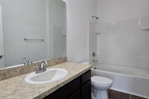 House in Mascotte, Florida 3 bedrooms, 152.45 sq.m. № 2216398 - photo 21