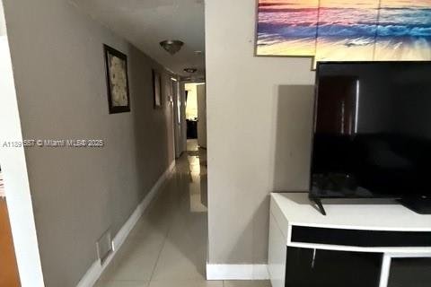 Villa ou maison à vendre à Hialeah, Floride: 4 chambres, 210.52 m2 № 1944762 - photo 15