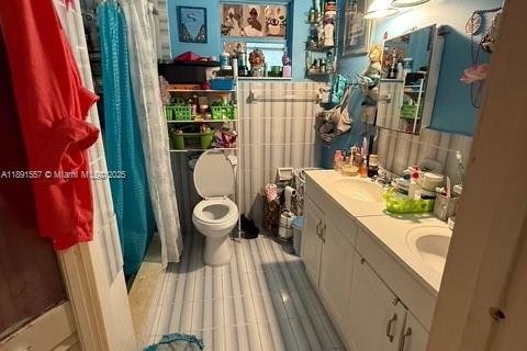 Villa ou maison à vendre à Hialeah, Floride: 4 chambres, 210.52 m2 № 1944762 - photo 7