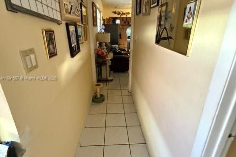 Villa ou maison à vendre à Hialeah, Floride: 4 chambres, 210.52 m2 № 1944762 - photo 6