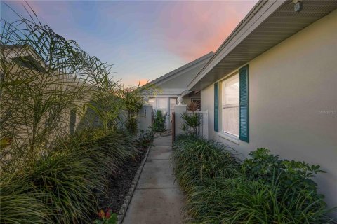 Casa en venta en Venice, Florida, 2 dormitorios, 123.28 m2 № 2102719 - foto 4