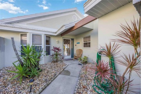 Casa en venta en Venice, Florida, 2 dormitorios, 123.28 m2 № 2102719 - foto 3
