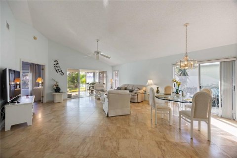 Casa en venta en Venice, Florida, 2 dormitorios, 123.28 m2 № 2102719 - foto 8