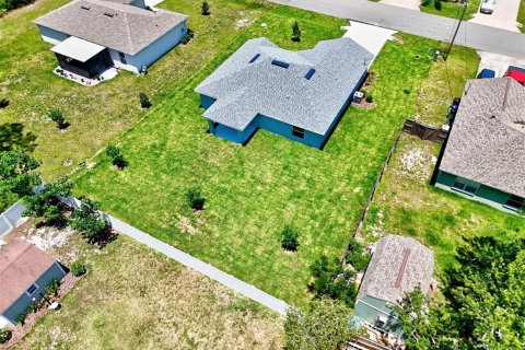 House in Palm Coast, Florida 3 bedrooms, 124.12 sq.m. № 1638021 - photo 6