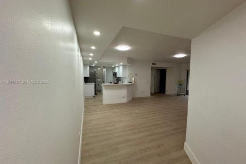 Condo in Coral Springs, Florida, 3 bedrooms № 2020822 - photo 6