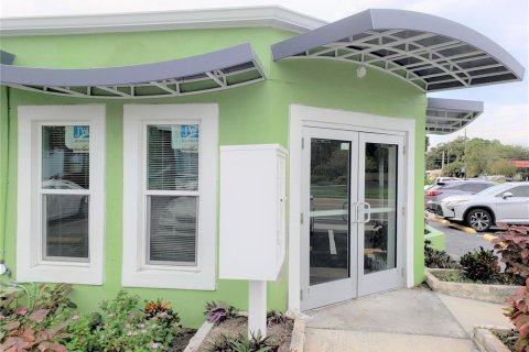 Commercial property in Gulfport, Florida № 2099147 - photo 2