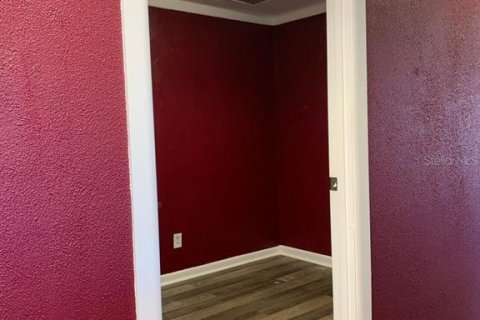Commercial property in Gulfport, Florida № 2099147 - photo 13