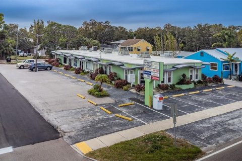 Commercial property in Gulfport, Florida № 2099147 - photo 28